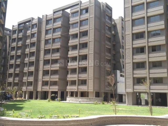 3 BHK Apartment in Chandkheda for rent Ahmedabad. The reference number is 21378086