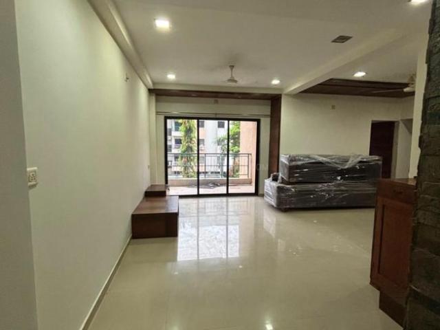 3 BHK Apartment in Chandlodia for rent Ahmedabad. The reference number is 20897629