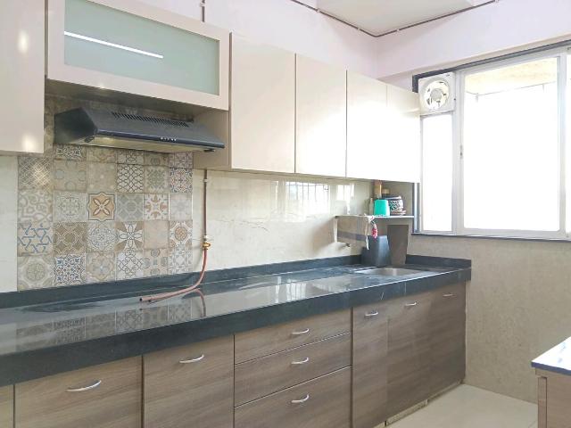 3 BHK Apartment in Chembur for rent Mumbai. The reference number is 18283516