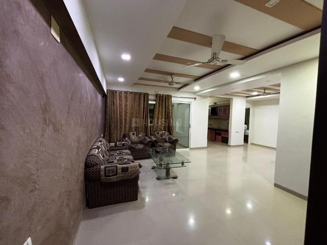 3 BHK Apartment in Chhani Jakat Naka for rent Vadodara. The reference number is 21192500