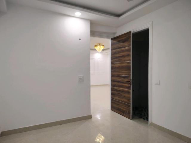 4 BHK Apartment in Chhattarpur for resale New Delhi. The reference number is 20413570