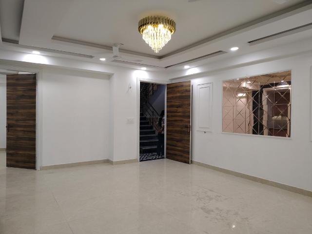 3 BHK Apartment in Chhattarpur for resale New Delhi. The reference number is 20642105