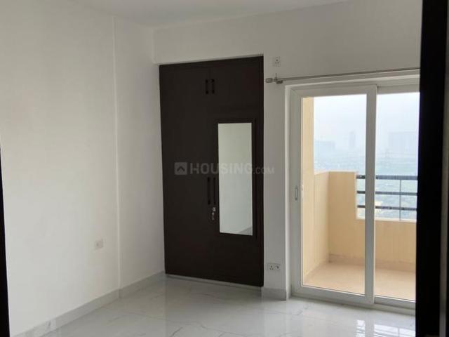 3 BHK Apartment in Chi V for rent Greater Noida. The reference number is 19755930