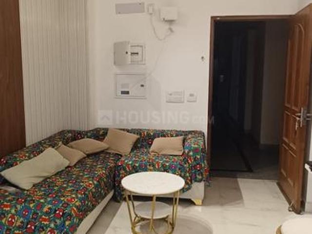 3 BHK Apartment in Chi V for rent Greater Noida. The reference number is 20853773