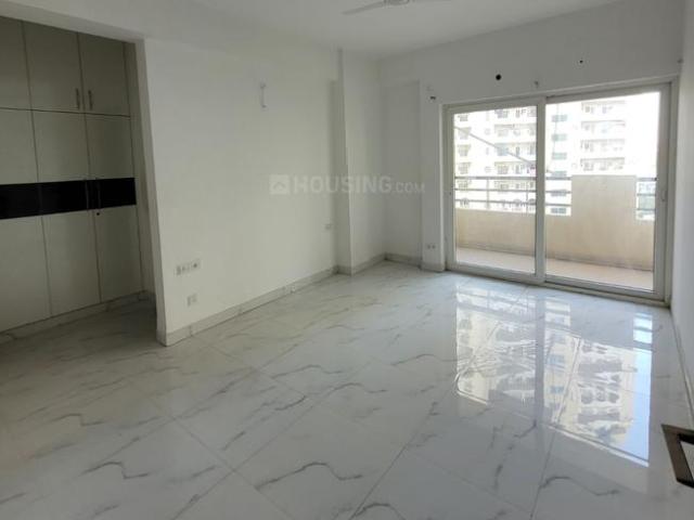 3 BHK Apartment in Chi V for resale Greater Noida. The reference number is 21301437