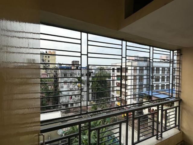 3 BHK Apartment in Chinar Park for rent Kolkata. The reference number is 20349952