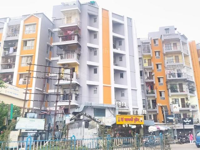 3 BHK Apartment in Chinar Park for resale Kolkata. The reference number is 20864163