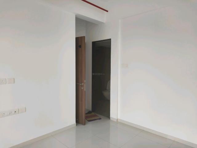 3 BHK Apartment in Chinchwad for rent Pune. The reference number is 20046027
