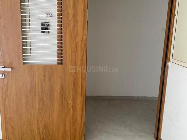 3 BHK Apartment in Chinchwad for rent Pune. The reference number is 21025146