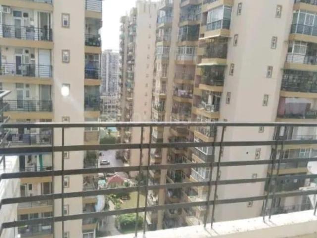 3 BHK Apartment in Crossings Republik for rent Ghaziabad. The reference number is 18695351