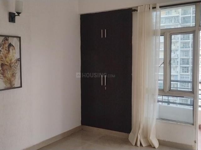 3 BHK Apartment in Crossings Republik for rent Ghaziabad. The reference number is 20944193