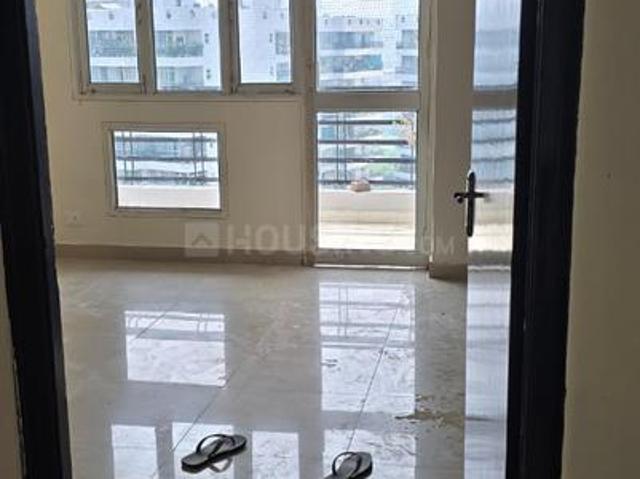 3 BHK Apartment in Crossings Republik for rent Ghaziabad. The reference number is 21164064