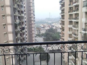 3 BHK Apartment in Crossings Republik for resale Ghaziabad. The reference number is 18875186