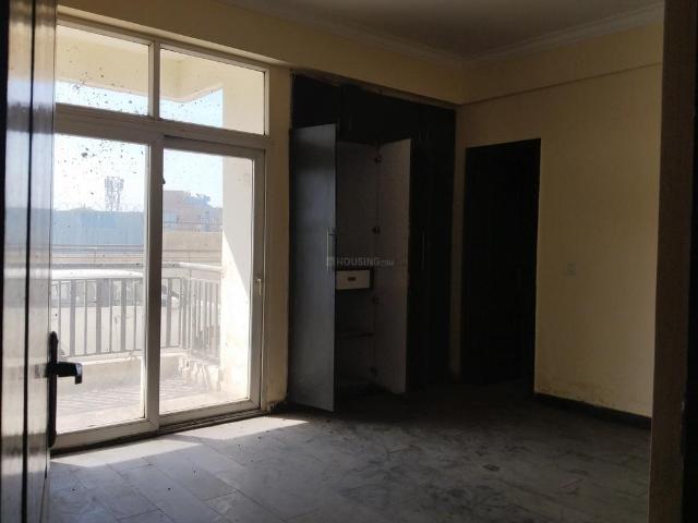3 BHK Apartment in Crossings Republik for resale Ghaziabad. The reference number is 19809500