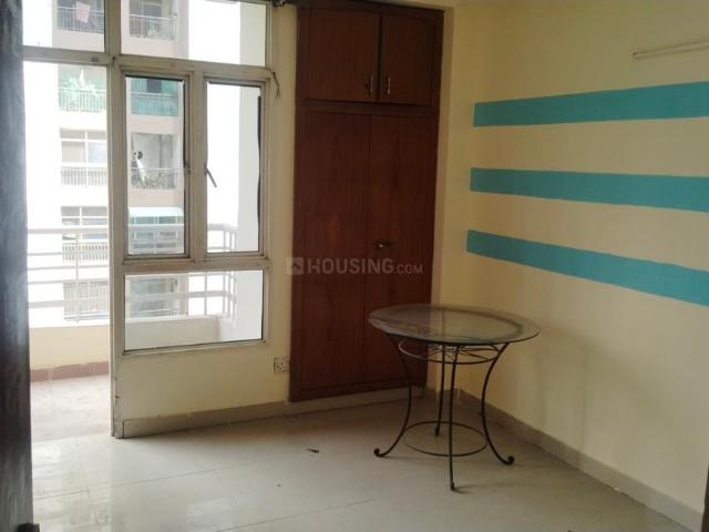 3 BHK Apartment in Crossings Republik for resale Ghaziabad. The reference number is 20682077