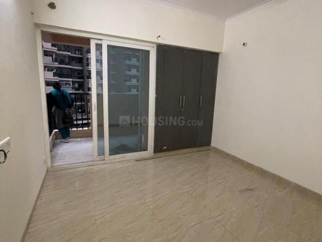 3 BHK Apartment in Crossings Republik for resale Ghaziabad. The reference number is 21144944