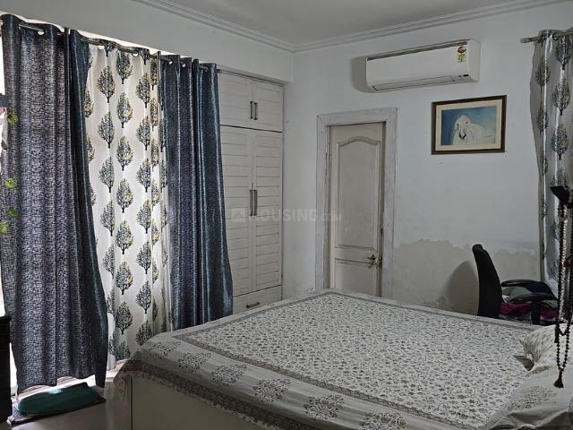 3 BHK Apartment in Crossings Republik for resale Ghaziabad. The reference number is 21157975