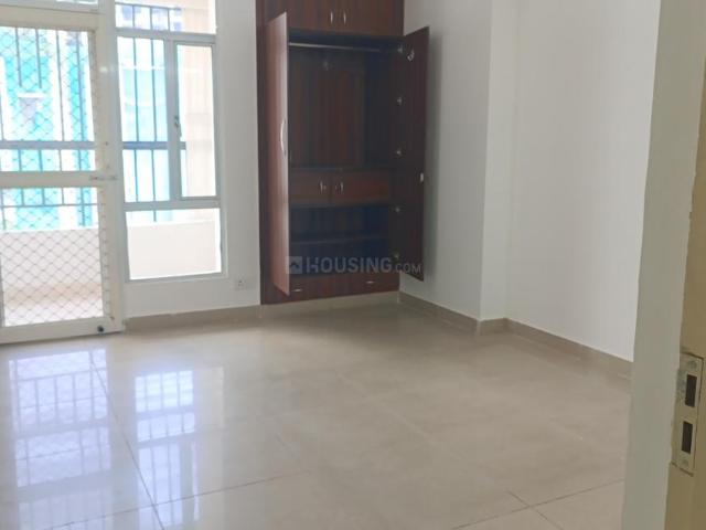 3 BHK Apartment in Crossings Republik for resale Ghaziabad. The reference number is 21163298