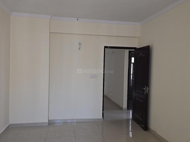 3 BHK Apartment in Crossings Republik for resale Ghaziabad. The reference number is 21307641