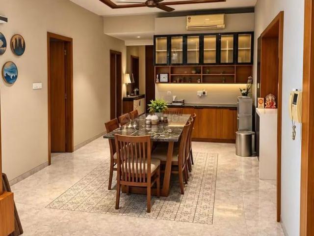 3 BHK Apartment in Ambawadi for rent Ahmedabad. The reference number is 18566085