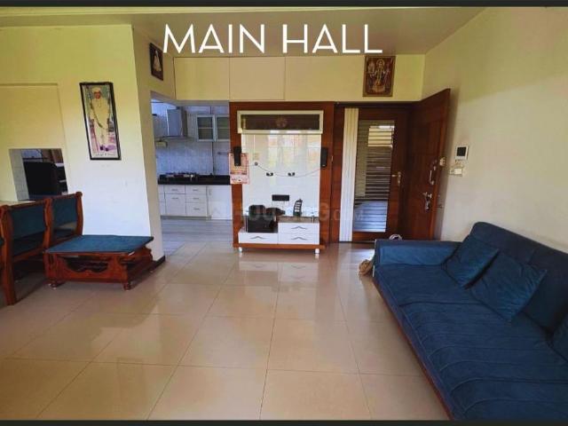 3 BHK Apartment in Ambawadi for rent Ahmedabad. The reference number is 20485821