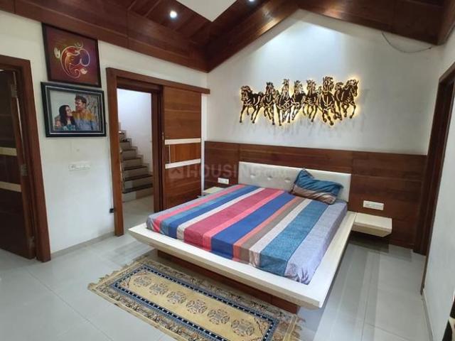 3 BHK Apartment in Ambawadi for rent Ahmedabad. The reference number is 20564522