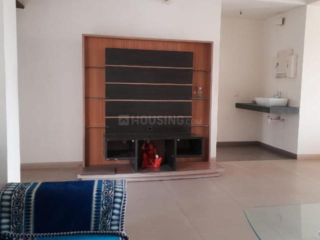 3 BHK Apartment in Ambawadi for rent Ahmedabad. The reference number is 20660472