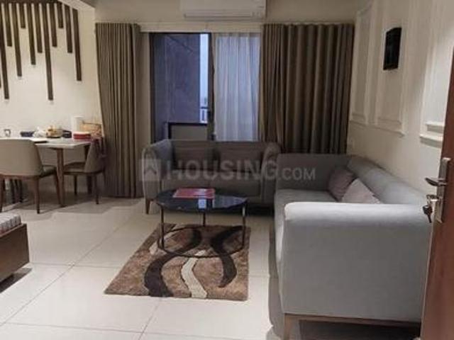 3 BHK Apartment in Ambawadi for rent Ahmedabad. The reference number is 21253068