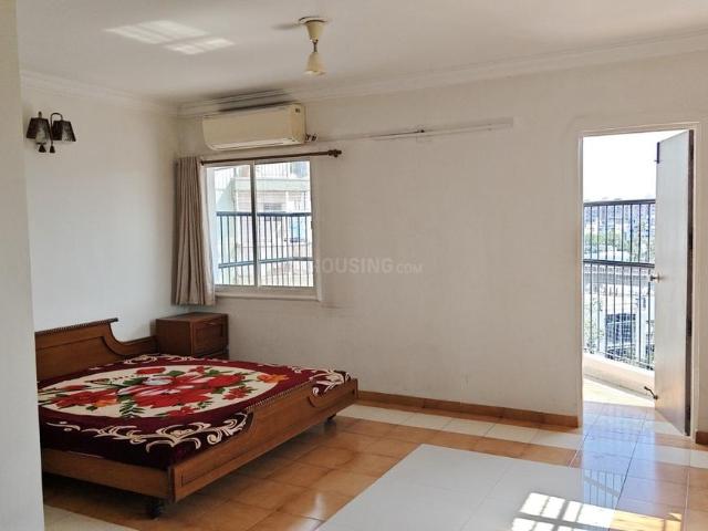 3 BHK Apartment in Ambawadi for rent Ahmedabad. The reference number is 21290748