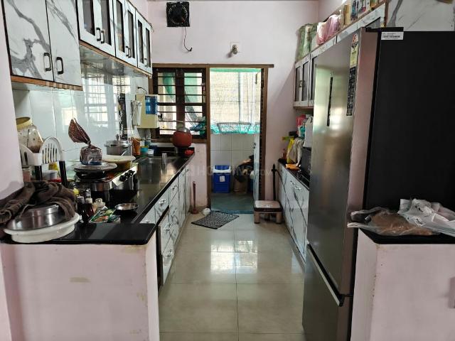 3 BHK Apartment in Ambawadi for rent Ahmedabad. The reference number is 21311532