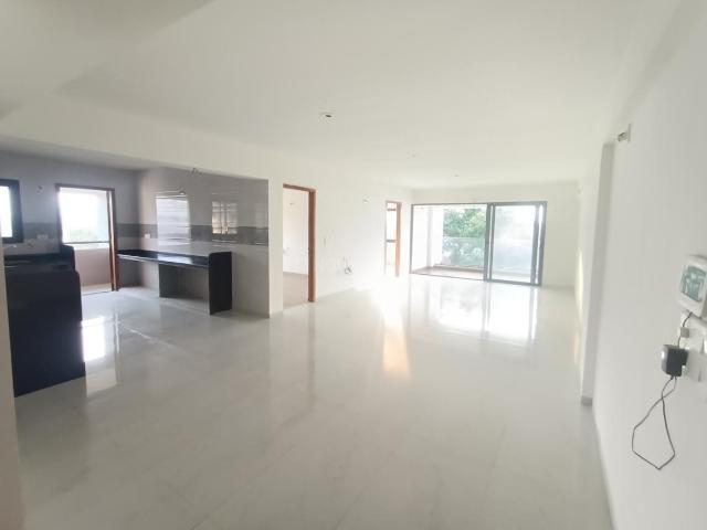 3 BHK Apartment in Ambawadi for resale Ahmedabad. The reference number is 19774030