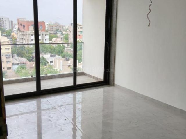 3 BHK Apartment in Ambawadi for resale Ahmedabad. The reference number is 20660447