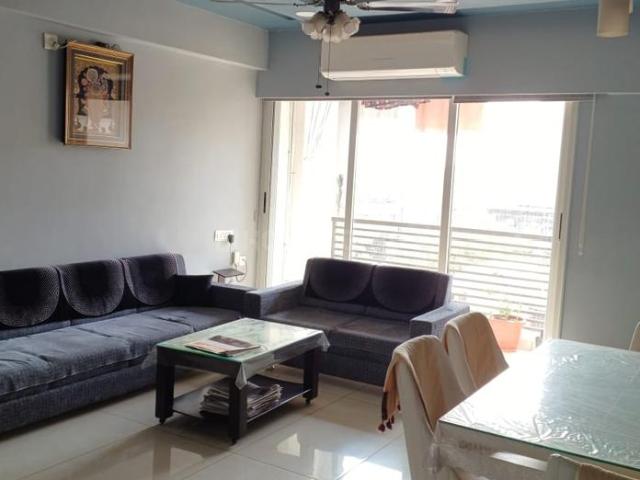3 BHK Apartment in Ambawadi for resale Ahmedabad. The reference number is 20913376