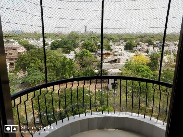 3 BHK Apartment in Ambawadi for resale Ahmedabad. The reference number is 20330111