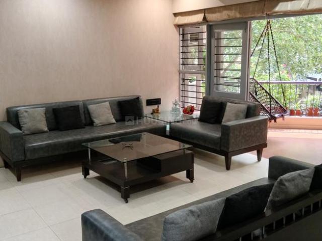3 BHK Apartment in Ambawadi for resale Ahmedabad. The reference number is 21321822
