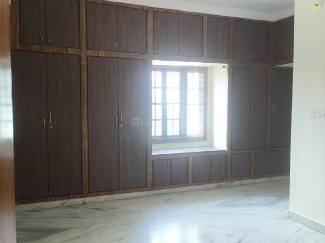 3 BHK Apartment in Amberpet for rent Hyderabad. The reference number is 19615381