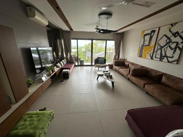 3 BHK Apartment in Ambli for rent Ahmedabad. The reference number is 19811391
