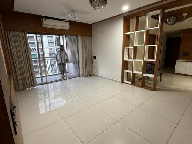 3 BHK Apartment in Ambli for rent Ahmedabad. The reference number is 21105343