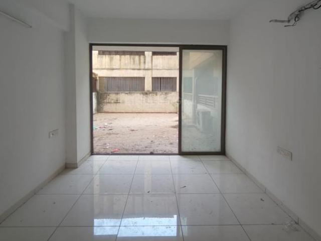 3 BHK Apartment in Ambli for resale Ahmedabad. The reference number is 21102824