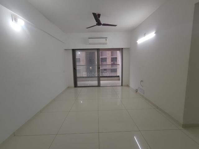 3 BHK Apartment in Ambli for resale Ahmedabad. The reference number is 21125643