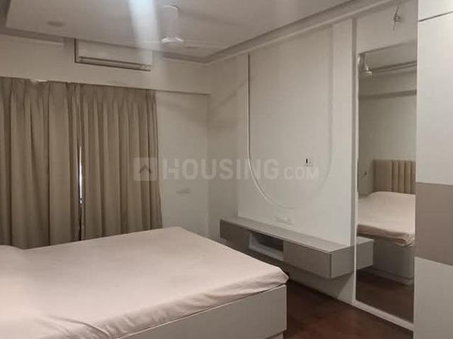 3 BHK Apartment in Andheri West for rent Mumbai. The reference number is 16098407