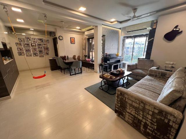 3 BHK Apartment in Andheri West for rent Mumbai. The reference number is 18874438
