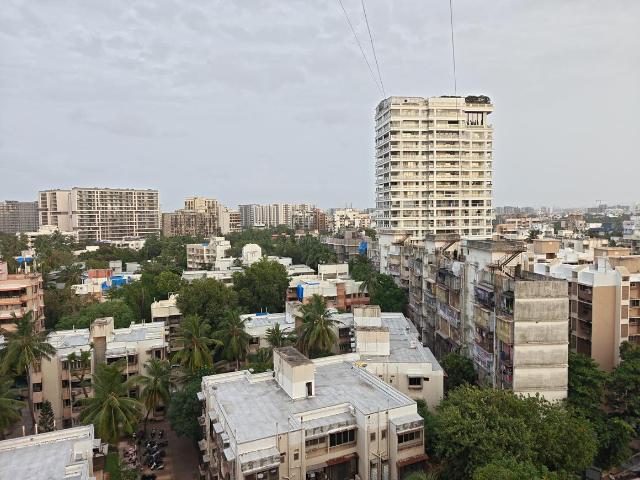 3 BHK Apartment in Andheri West for rent Mumbai. The reference number is 20671035