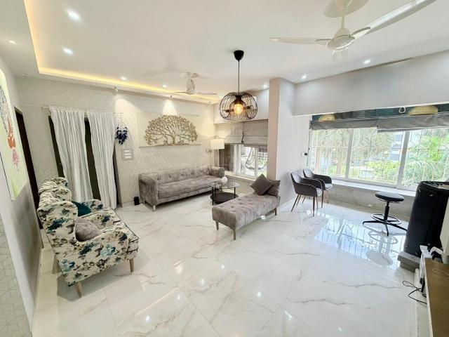 3 BHK Apartment in Andheri West for rent Mumbai. The reference number is 20678892