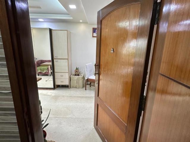 3 BHK Apartment in Andheri West for resale Mumbai. The reference number is 20913116
