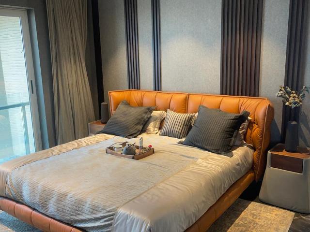 3 BHK Apartment in Andheri West for resale Mumbai. The reference number is 21354031