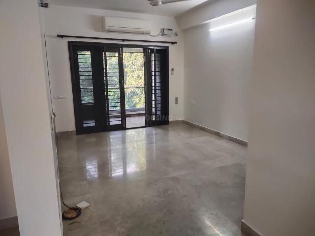 3 BHK Apartment in Adyar for resale Chennai. The reference number is 20554377