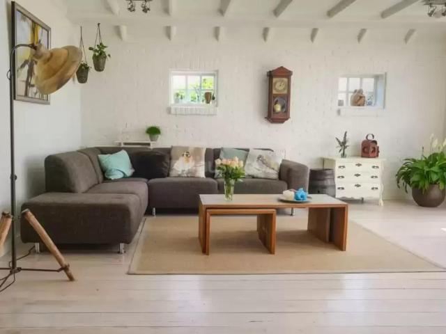 3 BHK Apartment in Adyar for resale Chennai. The reference number is 8674077