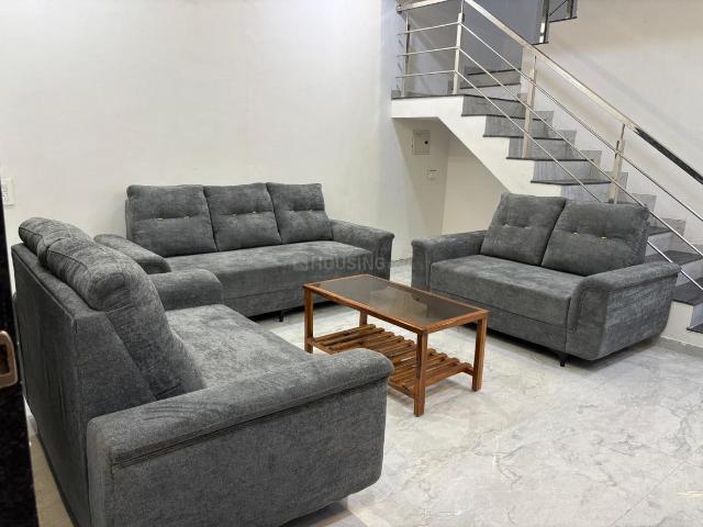 3 BHK Apartment in Adajan for resale Surat. The reference number is 18146580