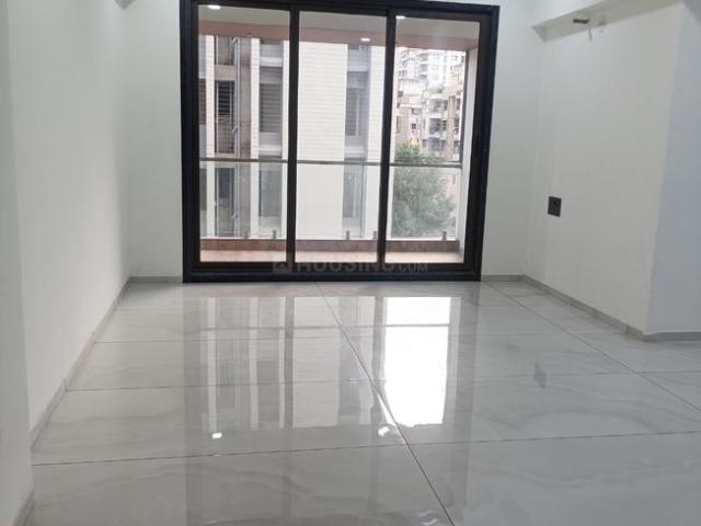 3 BHK Apartment in Adajan for resale Surat. The reference number is 20880179